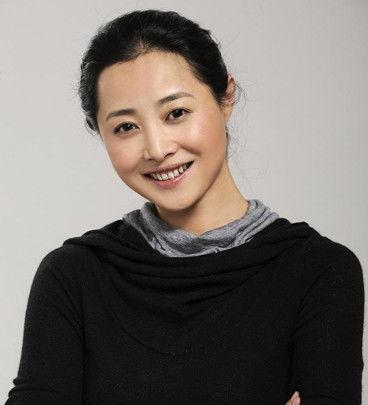 郝星棋个人资料,才华横溢的年轻艺术家，揭秘其多彩人生